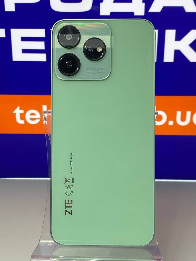 blade v50 design 8/256gb