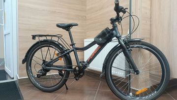 01-200621106: Discovery qube dd cs 24" 2025 / рама 11,5" сірий