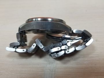 01-200608947: Certina c032430