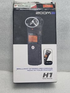 01-200780420: Zoom h1