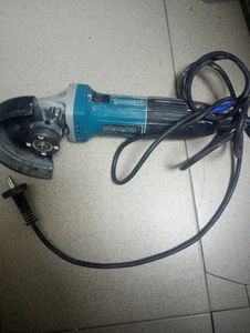 01-200795672: Makita ga5030r