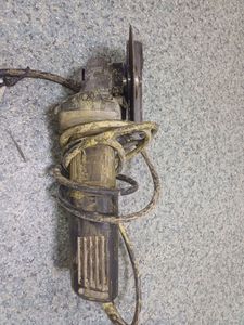 Б/в Кутова шліфмашина Элпром эмшу 1000-125 01-200820747