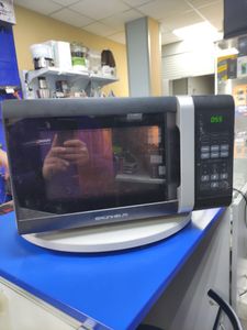 Б/у Микроволновая печь Grunhelm 23mx823-b 01-200824389