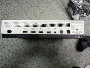 Б/у Игровая приставка Microsoft xbox one s 1tb 01-200830911