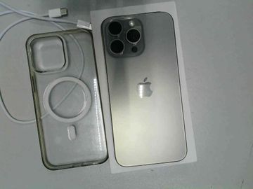 Б/в Мобільний телефон Apple iphone 15 pro max 512gb 01-200835366