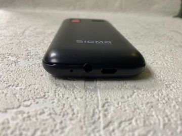 Б/в Мобільний телефон Sigma comfort 50 hit2020 01-200859155