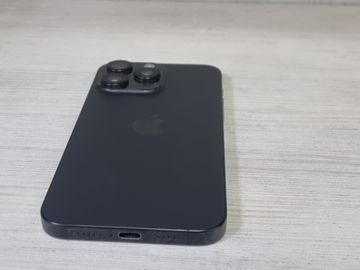 Б/в Мобільний телефон Apple iphone 15 pro max 256gb 01-200817211