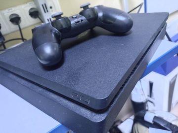 Б/у Игровая приставка Sony playstation 4 1tb 01-200868639