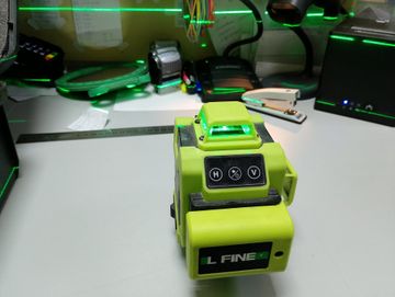 Б/в Лазерний нівелір L Fine llx-360-01 4d 16 lines + комплект 01-200873777