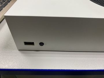 Б/в Ігрова приставка Microsoft xbox series s 512gb 01-200879814