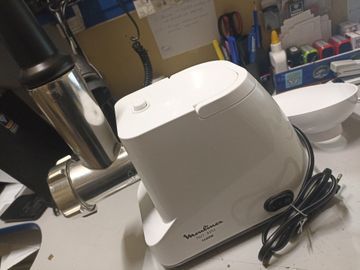 Б/в М`ясорубка Moulinex me111032 01-200897154