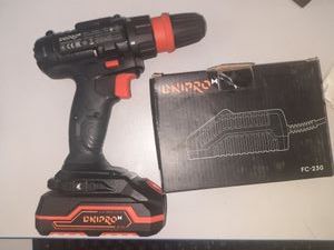 Б/в Шурупокрут Dnipro-M cd-218q 1акб 2ah зп 01-200900175