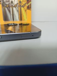 Б/у Мобільний телефон Zte nubia neo 2 5g 8/256 01-200905122