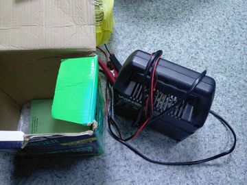 Б/у Автомобильное зарядное устройство Winso 139060 01-200909303