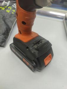 Б/в Шурупокрут Black&Decker bcd001c1 01-200910005