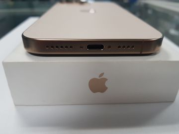 Б/в Мобільний телефон Apple iphone 16 pro max 1tb 01-200884341