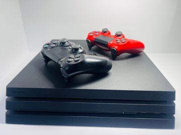 Б/в Ігрова приставка Sony playstation 4 pro 1tb 01-200920410