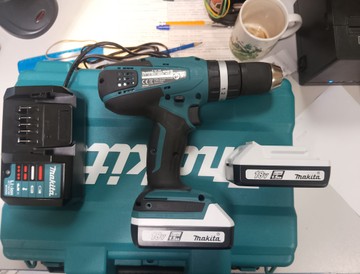 Б/в Шурупокрут Makita hp457d 2акб 1,5ah зп 01-200945465