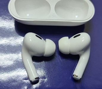 Б/в Навушники Apple airpods pro 2nd generation with magsafe charging case usb-c 01-200949913