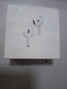Б/в Навушники Apple airpods 4 with active noise cancellation 01-200975360