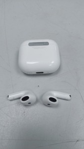Б/в Навушники Apple airpods 4 with active noise cancellation 01-200977044