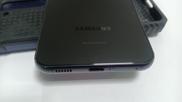 Б/в Мобільний телефон Samsung galaxy s22 sm-s901w 8/128gb 01-200992211