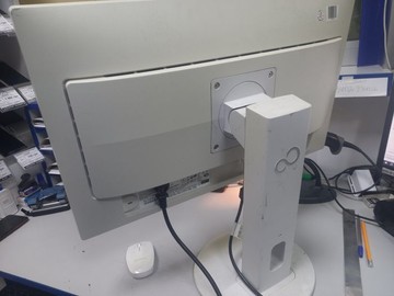 Б/в Монітор Fujitsu b24-8 te pro 01-201005881