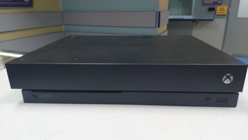 Б/в Ігрова приставка Microsoft xbox one x 1tb 01-201018290