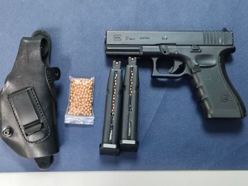 Б/в Пістолет для страйкболу Umarex glock 17 gen.4 co2 blowback 01-201030407