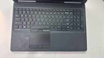 Б/в Ноутбук Dell 15/core i7 7820hq ddr3/16gb ddr4/ssd 480 gb/quadro m2200 4gb 01-201033585