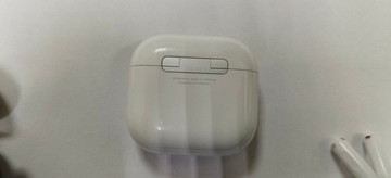 Б/в Навушники Apple airpods 4 01-201101634