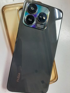 Б/у Мобільний телефон Zte nubia v60 8/256gb 01-201110382