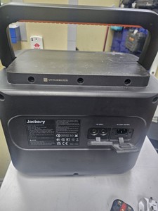Б/в Зарядна станція Jackery explorer 2000 pro 01-201114413