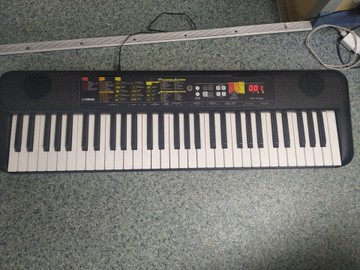 Б/в Синтезатор Yamaha psr-f52 01-201118506