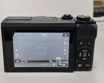 Б/в Компактний фотоапарат Canon powershot g7 x mark iii 01-201154398