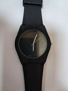 01-200441813: Guess u0979l1