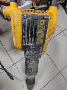 01-200047184: Dewalt d25899k