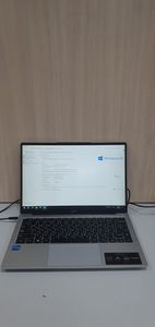 01-200623387: Acer 15" i3 n300 / ram8 /ssd512 /uhd graphics