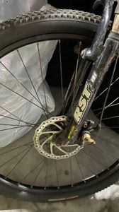 01-200609083: Jamis trail x2