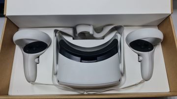 01-200761100: Oculus quest 2 256 gb