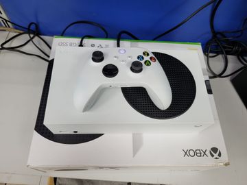 01-200609518: Microsoft xbox series s 512gb