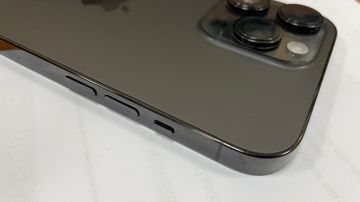 Б/в Мобільний телефон Apple iphone 14 pro max 256gb esim 01-200742413