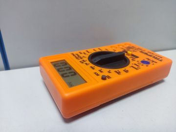 Б/у Мультиметр Truper mut-830 01-200846995