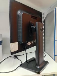 Б/в Монітор Hp e190i 01-200847727