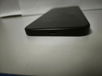 Б/в Мобільний телефон Apple iphone 16 pro max 256gb 01-200856323