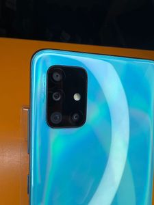 Б/в Мобільний телефон Samsung a515f galaxy a51 6/128gb 01-200858625