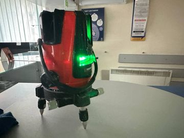 Б/у Лазерный нивелир Tekhmann tsl-2/10 gc 01-200862651