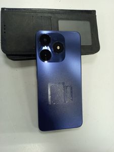 Б/в Мобільний телефон Tecno spark 10 ki5q 8/128gb 01-200875477