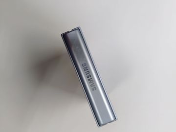 Б/в Мобільний телефон Samsung galaxy flip6 12/256gb 01-200884498