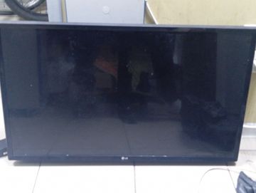 Б/в Телевізор Lg 32lj510u 01-200887877